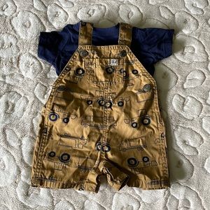 Carter’s 3M overalls and navy blue plain shirt